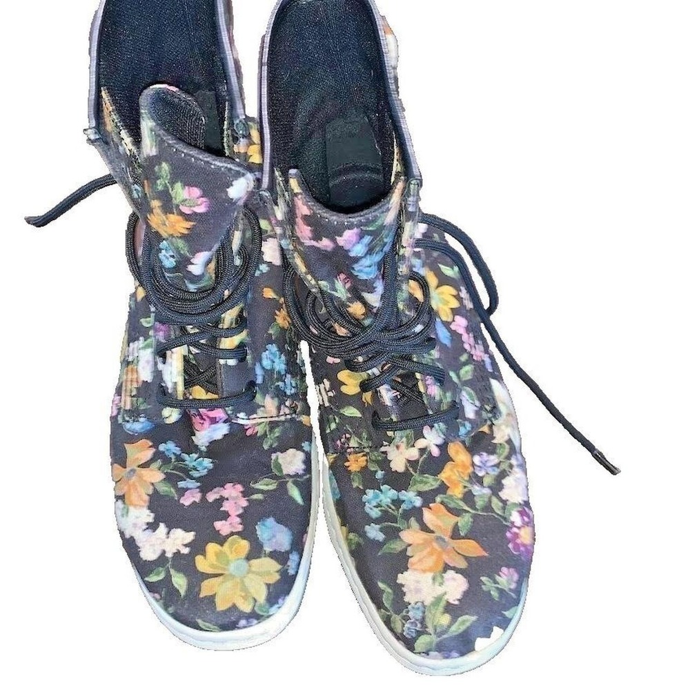 Dr Martens Newton Darcy Floral Canvas Boots Women 8.5 Lace Up Low EUC